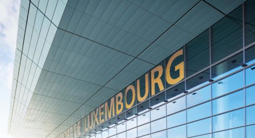 Flughafen Luxembourg - Foto von Dominik Berg - busy places